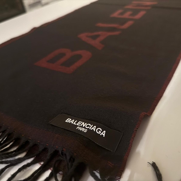 Balenciaga Black and Red Fringe Rectangular Women's Cotton Scarf - Picture 1 of 5
